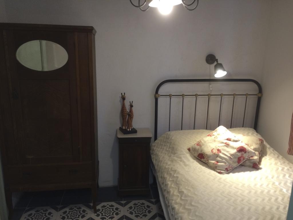 ホテル Chez Les Amis Saint-Nazaire-de-Ladarez エクステリア 写真